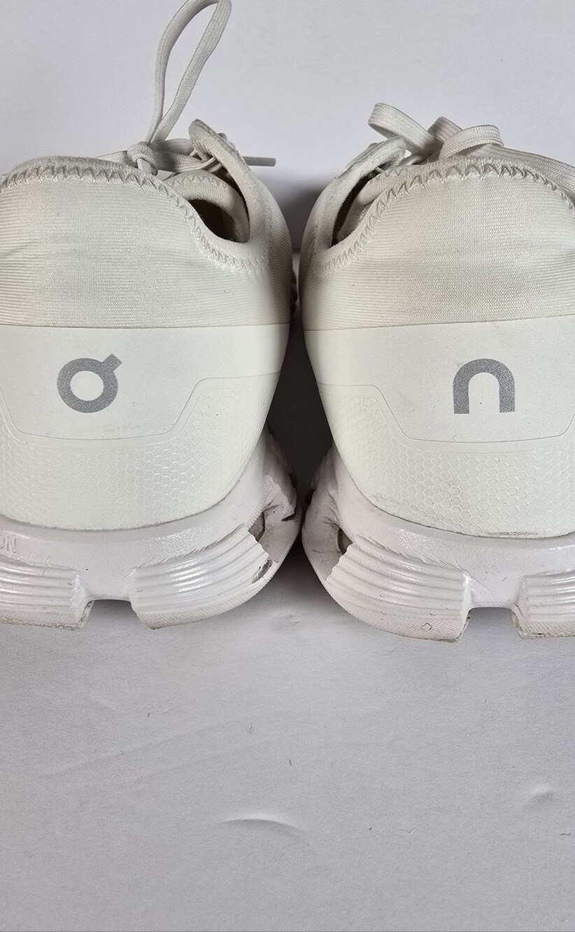 On Cloud Women’s White Lightweight Athletic Running Shoes Size 8.5 Cloud Tec - Picture 5 of 11